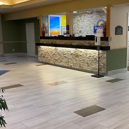 Days Inn By Wyndham Pentwater Esterno foto