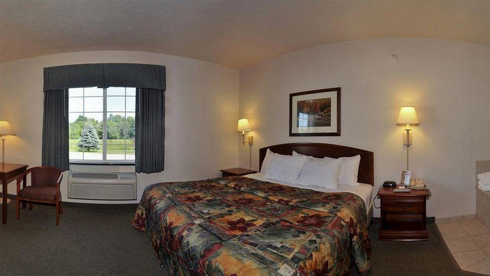 Days Inn By Wyndham Pentwater Esterno foto
