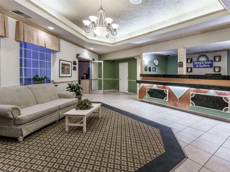 Days Inn By Wyndham Pentwater Esterno foto