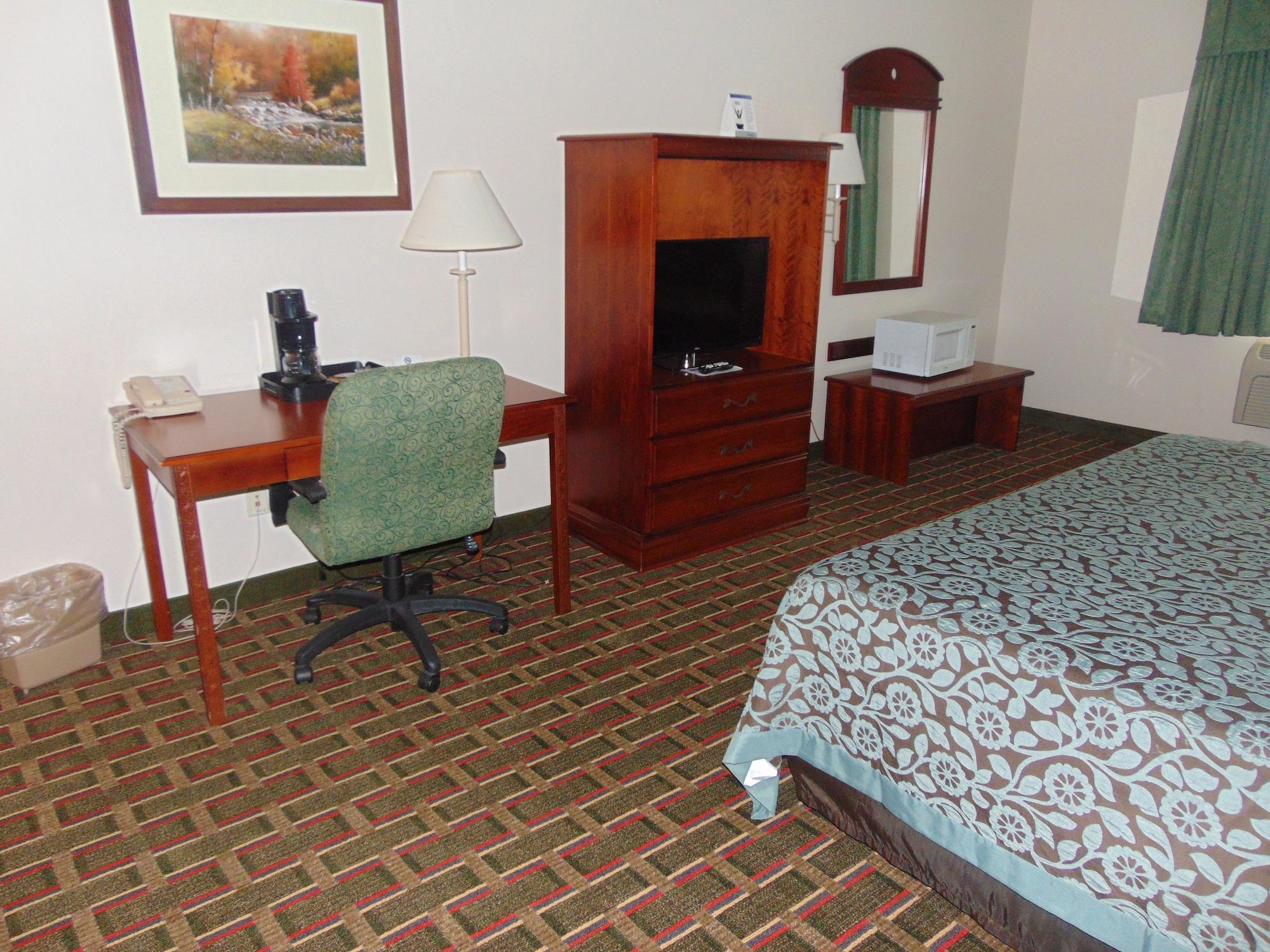 Days Inn By Wyndham Pentwater Esterno foto