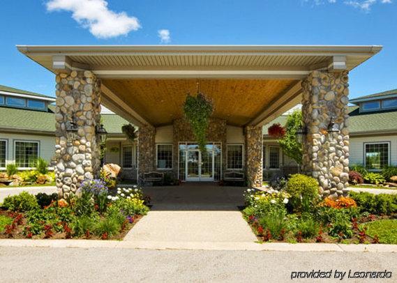 Days Inn By Wyndham Pentwater Esterno foto